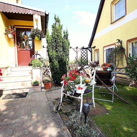 Ferienwohnung Familie Schmidt Bergen Auf Rugen Esterno foto
