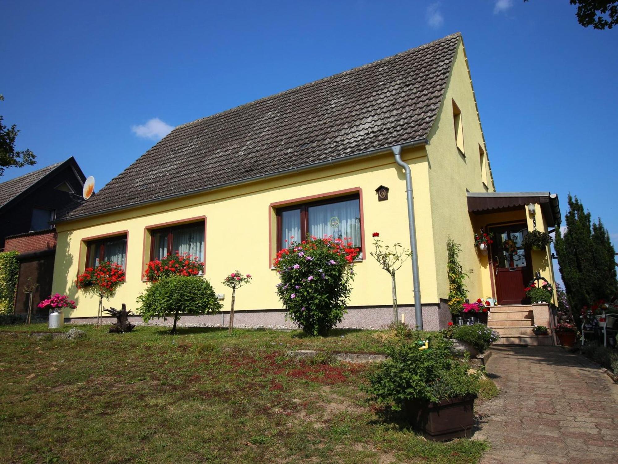 Ferienwohnung Familie Schmidt Bergen Auf Rugen Esterno foto