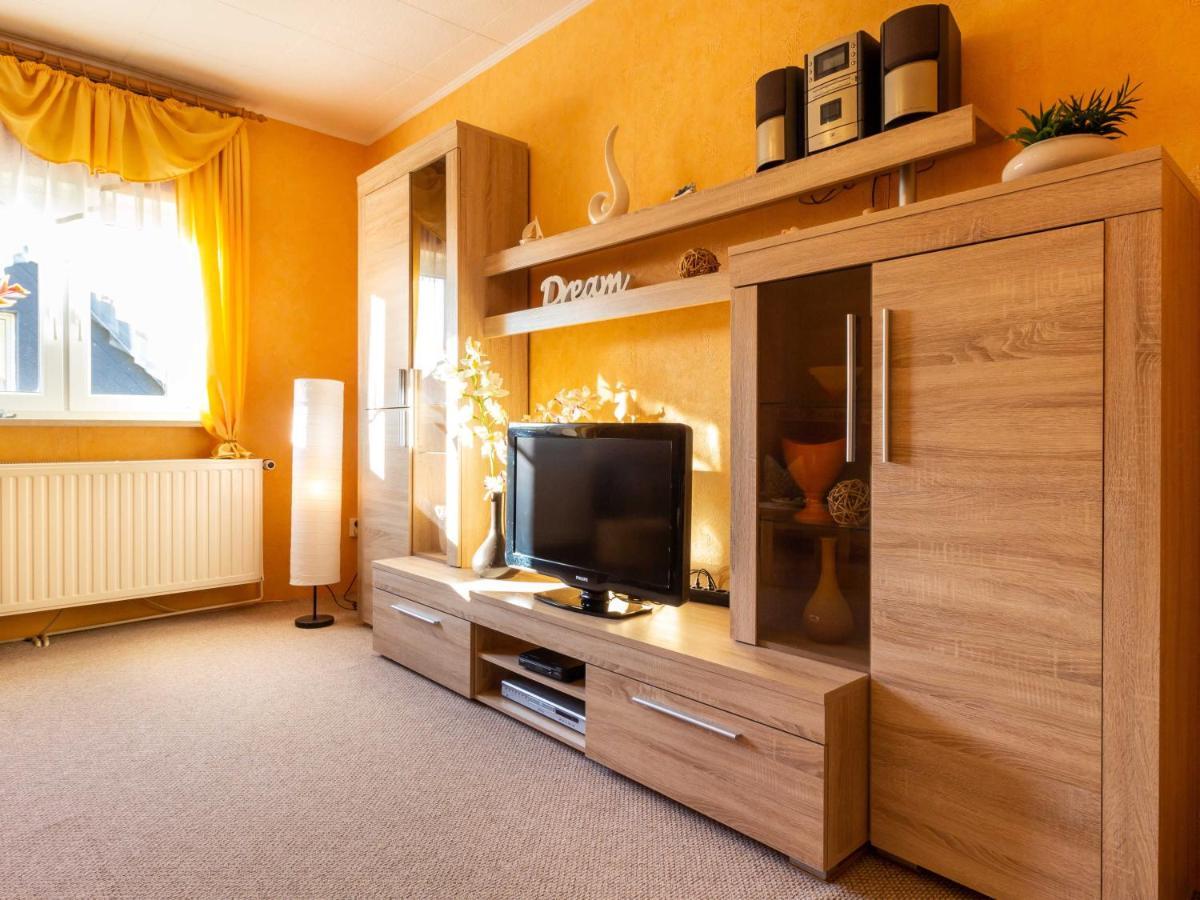 Ferienwohnung Familie Schmidt Bergen Auf Rugen Esterno foto