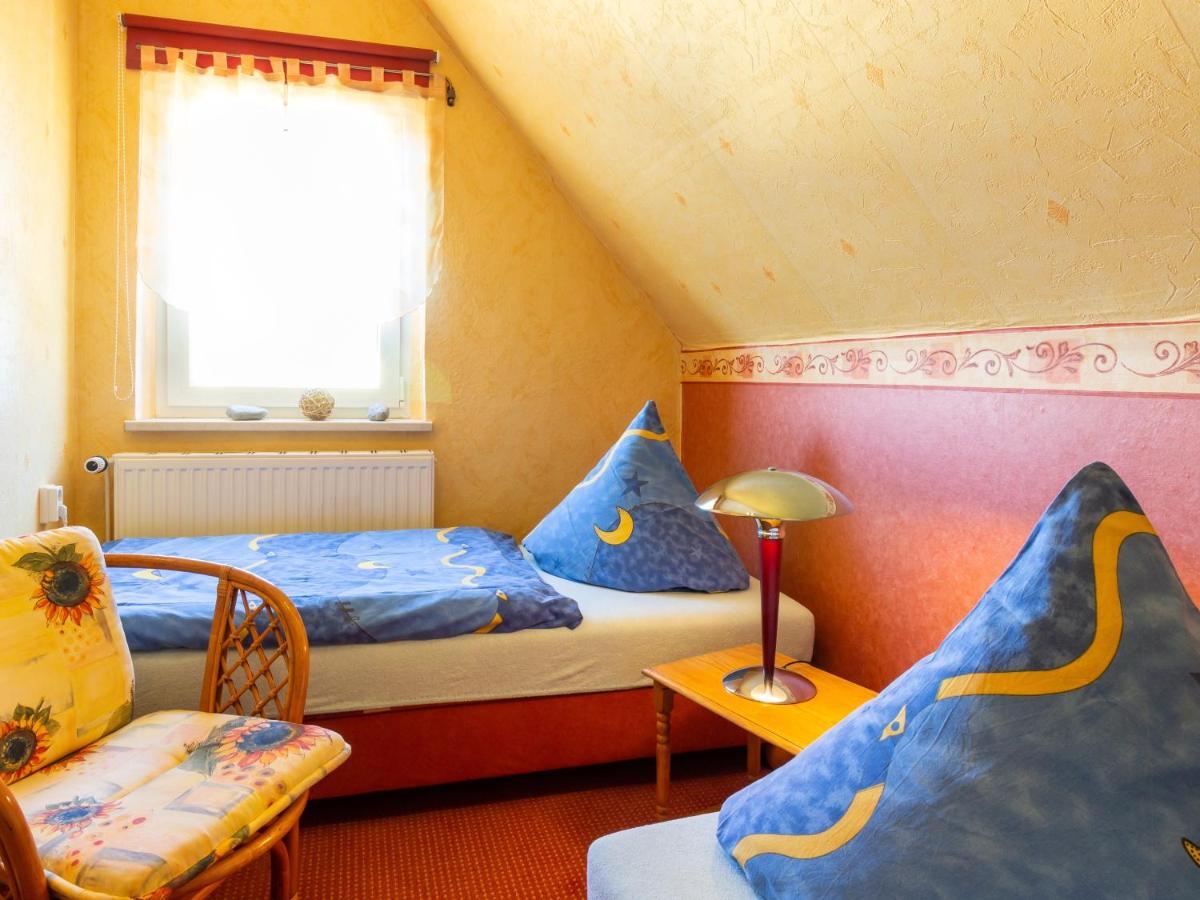 Ferienwohnung Familie Schmidt Bergen Auf Rugen Esterno foto
