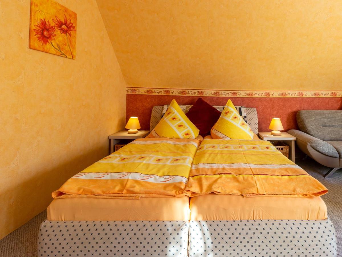 Ferienwohnung Familie Schmidt Bergen Auf Rugen Esterno foto